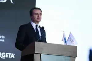 Kryeministri Kurti mori pjesë në ceremoninë “Laureatët e Vitit 2025”