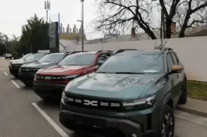 Policia e Kosovës pranon pesë vetura dhe pajisje në vlerë të 200 mijë € nga Gjermania