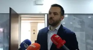 Tahiri: PDK e gatshme të sjellë emër për president nëse është e nevojshme, por edhe për zgjedhje