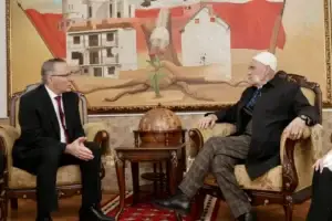 Bedri Hamza pritet nga Rifat Jashari në Prekaz: Sakrifica e familjes Jashari amanet për ta forcuar Kosovën