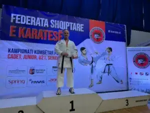 Oficeri i FSK-së shpallet kampion kombëtar i karatesë në Shqipëri