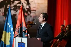 U mbajt akademi përkujtimore për 28-vjetorin e Epopesë së UÇK-së