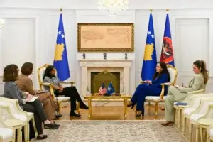 Osmani takoi Prattipatin, diskutuan zhvillimet e fundit politike