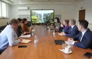 Ministrja Rizvanolli priti delegacionin e Bankës Botërore, u vlerësua bashkëpunimi i deritanishëm dhe u diskutuan fushat prioritare për bashkëpunimin e mëtejmë