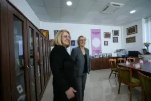 Gërvalla viziton Qendrën për Promovimin e të Drejtave të Grave: Historia e tyre, përgjegjësia jonë