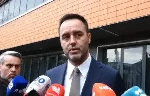 Konjufca: Nëse opozita nuk propozon kandidat për president, po e shtyn vendin drejt zgjedhjeve