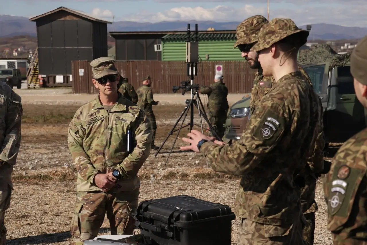 KFOR forcon gatishmërinë ndaj dronëve përmes demonstrimit të teknologjisë CUAS
