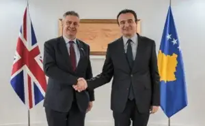 Ambasadori britanik mirëpret marrëveshjen Kosovë–BE për zbatimin e Ligjit për të Huajt