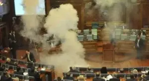 Shpallen të pafajshëm Haxhiu dhe të tjerët për gazin lotsjellës në Kuvendin e Kosovës pas 10 vitesh