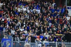 Federata thirrje tifozëve: Të gjithë në këmbë, të jemi lojtari i 12-të