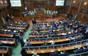 Mblidhen grupet parlamentare të VV-së dhe PDK-së