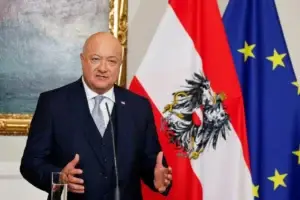 Kurti pranoi letër urimi nga kancelari i Austrisë, Christian Stocker