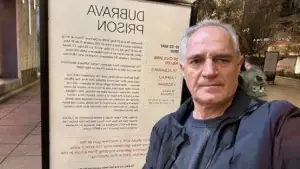 Hasani për ekspozitën “Masakrat në Kosovë 1998-1999”: Po tregohen rrenat e Serbisë, në burgun e Dubravës nuk pa pasur të burgosur të armatosur