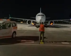 Lufta në Lindjen e Mesme: 11 kosovarë evakuohen nga Dubai, mbërrijnë në Aeroportin e Shkupit