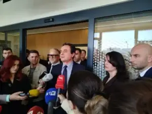 Kurti thotë se sot do të dërgojë ftesa për t’i takuar kryetarët e partive