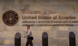 Ambasada amerikane mirëpret kompromisin e Kurtit: Çdo ndryshim që prek komunitetin serb të bëhet me miratimin e tyre