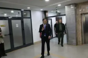 Abdixhiku shprehet i gatshëm për zgjedhje: Kurdo që presidentja e vlerëson