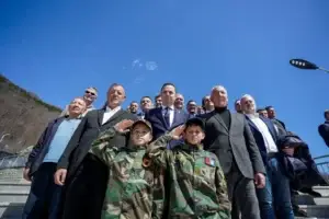 LDK bën homazhe në Koshare, Abdixhiku: Përgjegjësi që çdo ditë të jemi të denjë për çarjen që ata bënë