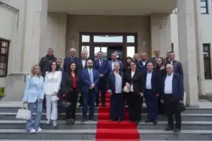 Prizreni pret delegacionin nga Elbasani, theksohet rëndësia e transparencës dhe llogaridhënies në qeverisjen lokale