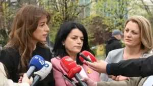 Haxhiu shmang deklaratat për presidentin: Sot fokusi është te të mbijetuarit