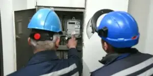 MINTI publikon gjetjet për njehsorët elektrikë: Parregullsi teknike, por pa ndikim në faturim