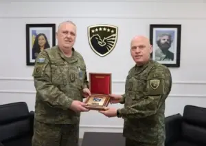 Pensionohet kolonel Skender Hoxha, zëvendëskomandant i Gardës Kombëtare