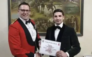 Oficeri i FSK-së kryen me sukses trajnimin e këmbësorisë, vlerësohet nga Mbretëria e Bashkuar