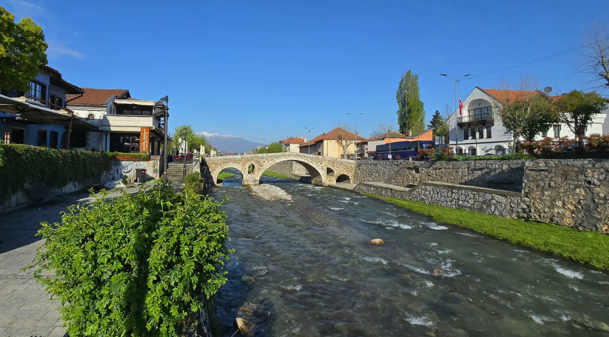 Sot mot me diell e vranësira, pasdite priten edhe riga shiu