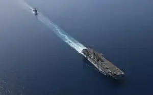 Irani thotë se mund të bëhet kalimi i sigurt nëpër Ngushticën e Hormuzit