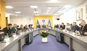 Kurti: Projektligji për Byronë trazoi shumëkë, por me të merr fund parulla ‘rroga e vogël, fitimi i madh’