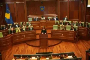 Nagavci fajëson opozitën për shkuarje në zgjedhje: Bllokuan çdo propozim