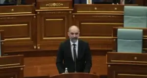 Abrashi i kërkon Haxhiut ta emërojë anëtarin e tretë të LVV-së në KQZ