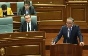 Hamza: Qeveria po sillet si vëzhguese pasive e gjendjes ekonomike