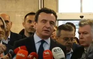 Deklarata skandaloze e Gecit për Thaçin, Kurti: Ne besojmë në pafajësinë e katër krerëve të UÇK-së