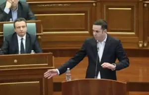 Abdixhiku: Nga kriza e naftës po përfitojnë vetëm bizneset, falë garancive të Qeverisë