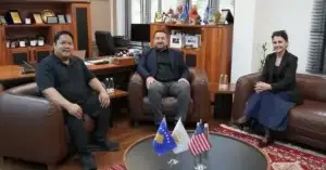 Ekspertizë amerikane në përdorimin etik të inteligjencës artificiale në Universitetin e Prizrenit