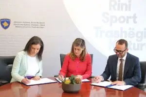 Nënshkruhet marrëveshja për dislokimin e rezervuarit të ujit në Kalanë e Prizrenit