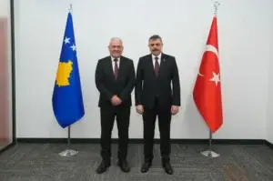 Ministri i Brendshëm turk: Ekziston një bashkëpunim shumëvjeçar mes Kosovës dhe Turqisë