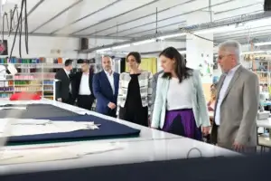 Rizvanolli dhe kandidatët e VV-së zhvillojnë takime me inxhinierë të ujërave dhe vizitojnë fabrikën “Puntex” në Prizren