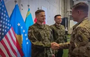 Dy majorë të FSK-së i bashkohen Forcës Ndërkombëtare Stabilizuese si oficerë ndërlidhës
