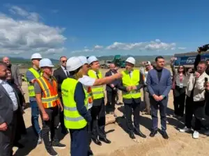 Kurti: Mbi 30 milionë euro investime për 14 parqe industriale në Kosovë