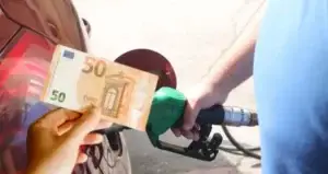 Ulen çmimet e derivateve në Kosovë, publikohet çmimorja për të dielën dhe të hënën