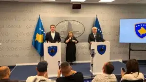Sveçla: Qindra aplikime nga serbët për shtetësi të Kosovës
