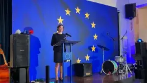 Palatova: Kosova duhet t’i bindë 27 shtetet anëtare për statusin e kandidatit në BE