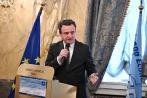 Kurti mori pjesë në hapjen e Forumit Ekonomik të Vjenës, foli për rrugën e Kosovës drejt integrimit ekonomik dhe rritjes