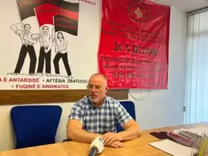 Dita e Shërbyesve Civilë, SPAK: Shërbyesit civilë të zhgënjyer me pagat dhe kushtet e punës