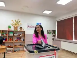 Osmani: Vota e qytetarëve do ta nxjerrë Kosovën nga kriza