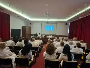 Spitali i Prizrenit diskuton planet zhvillimore dhe përmirësimin e shërbimeve për pacientët