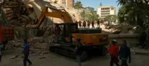 Afër 1 mijë të vdekur e mijëra të tjerë të bllokuar nga tërmeti në Venezuelë