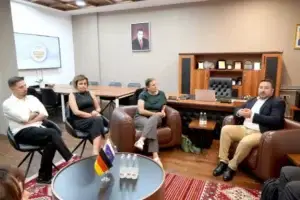 Delegacioni i Fondacionit Federal Gjerman për Mjedisin viziton Universitetin e Prizrenit për avancimin e bashkëpunimit në biochar dhe zhvillimin e qëndrueshëm